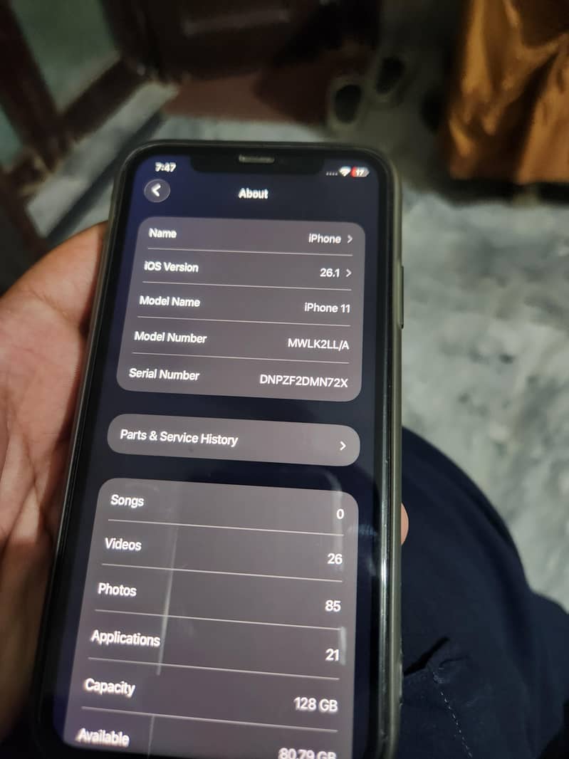iPhone 11 3