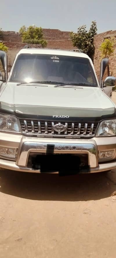 1998 Prado total original  pearl white colour  3400 petrol
