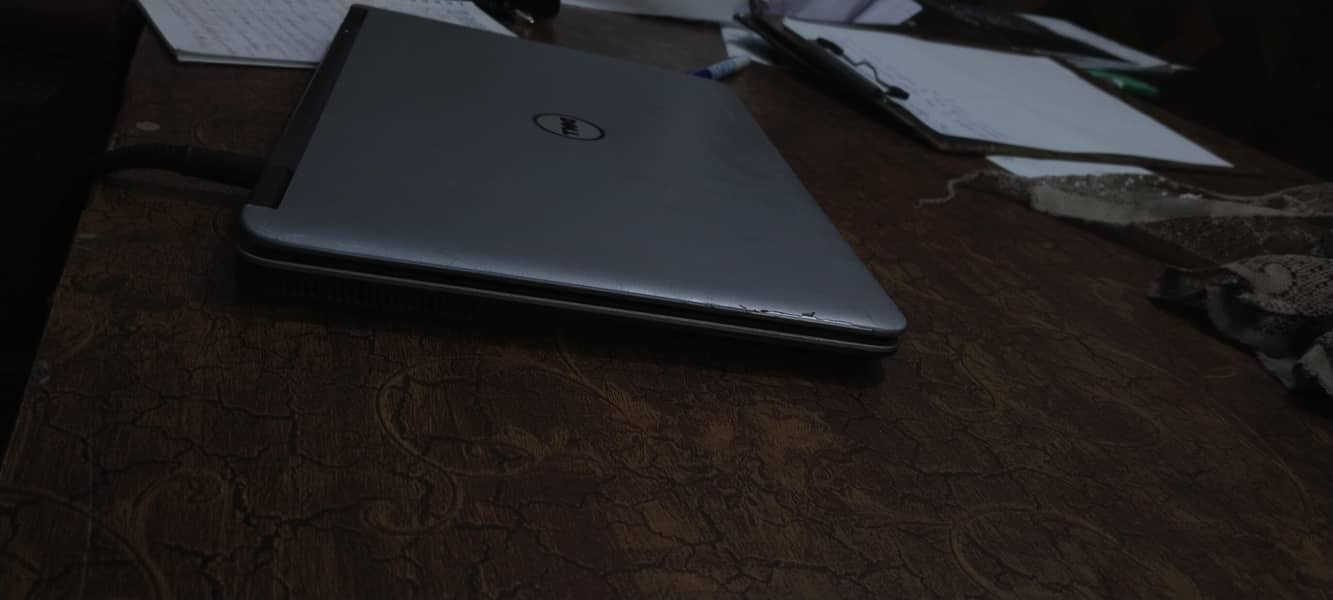 Dell Latitude E7240 1