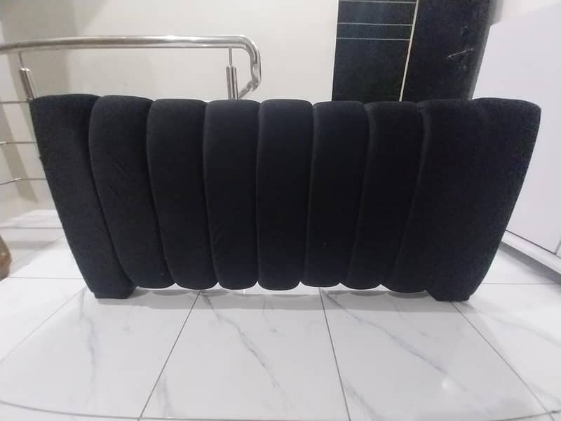 single bed without mattress 1
