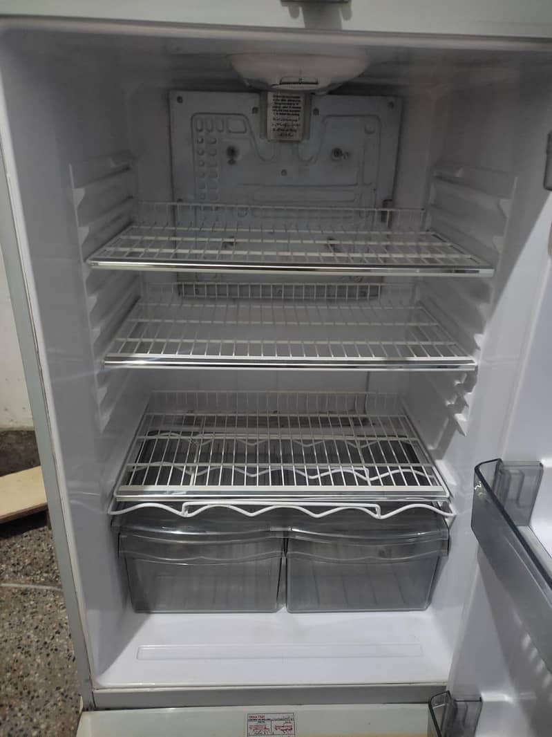 Waves Refrigerator 1