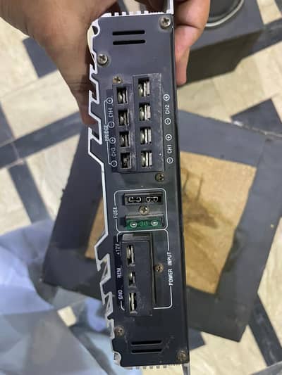 amplifier AVT 6500 watts
