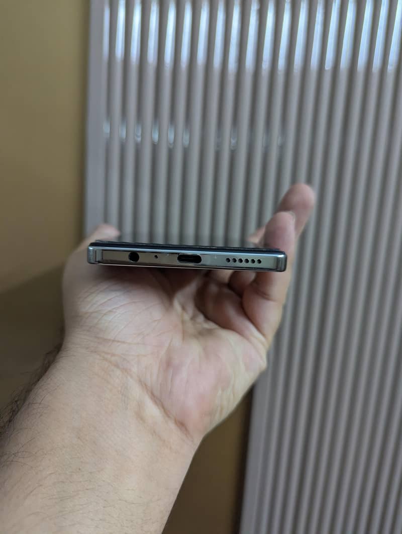 Tecno Camon 30 2