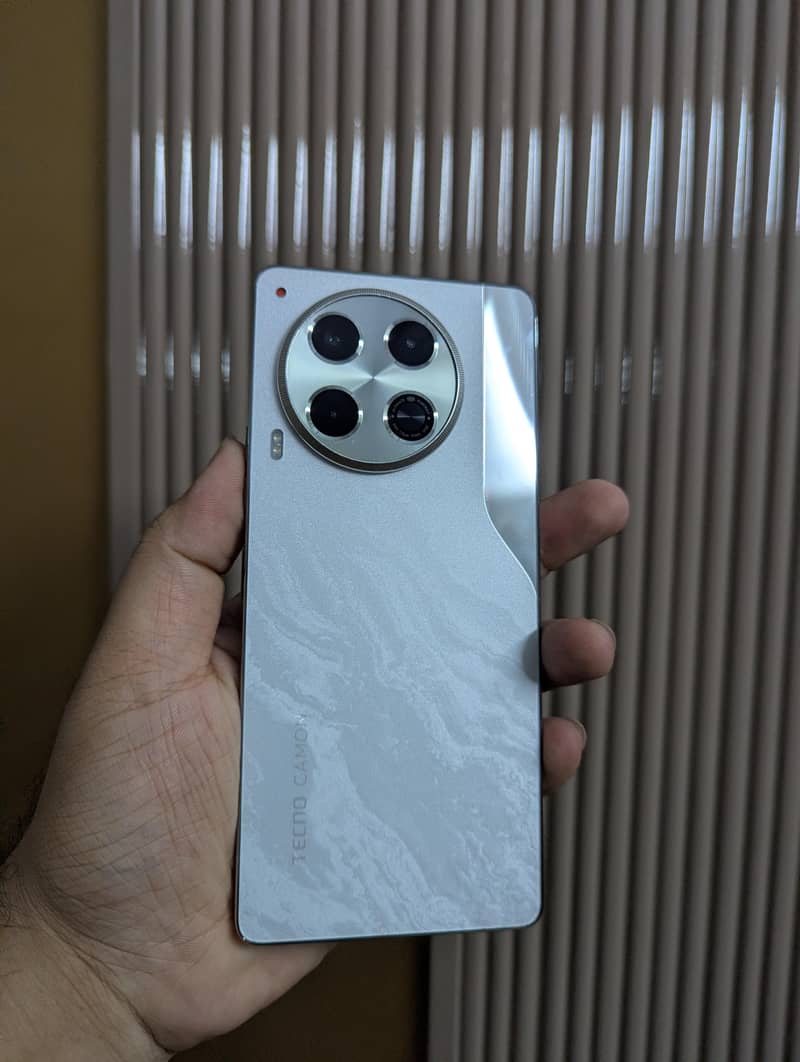 Tecno Camon 30 5