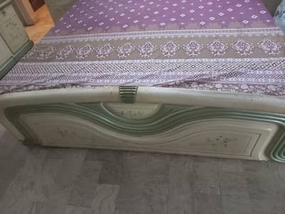 URGENT SELL PURE LASANI WOOD BEDSET KING SIZE