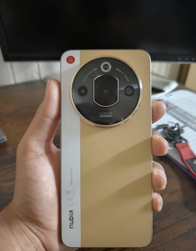5G Running ZTE Nubia Focus Pro 5G