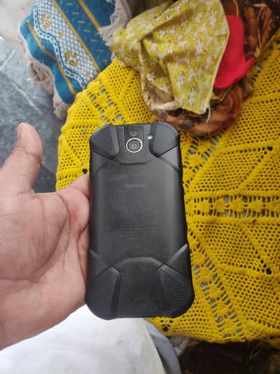 Rugged Japani Mobile 4/64 outclass Camera full HD Non pta