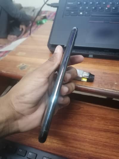 11 pro max 64gb 2months e sim time available