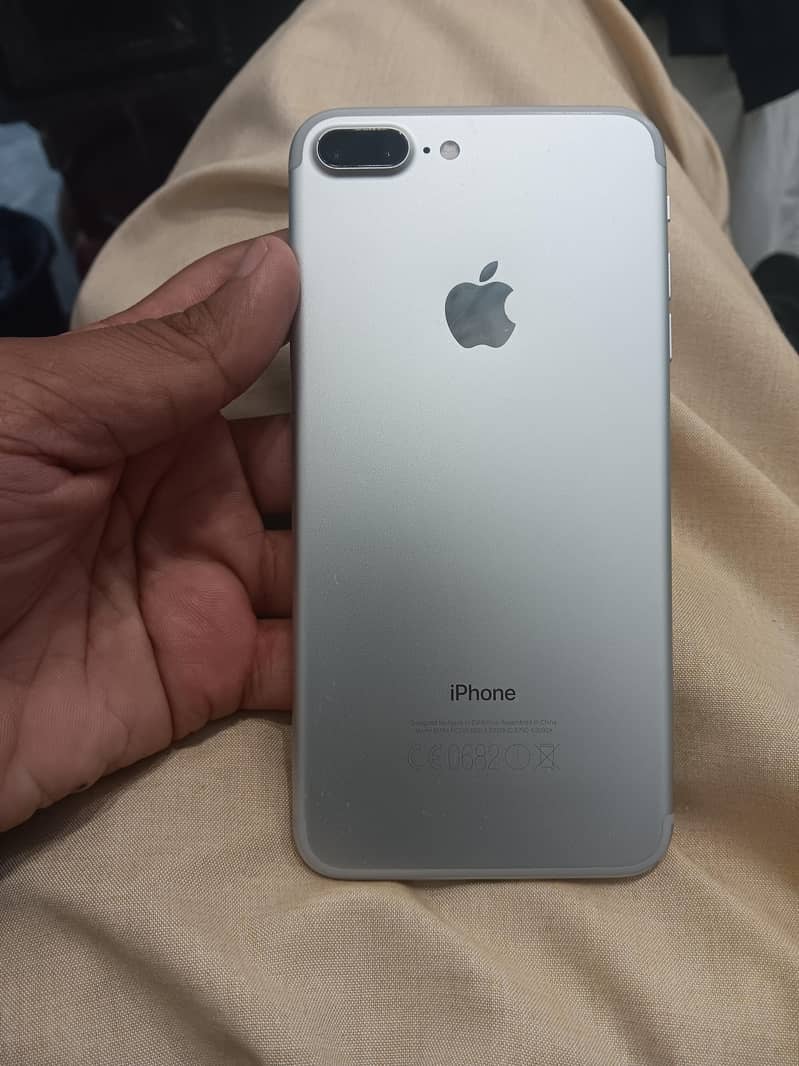 iPhone 7 Plus 1