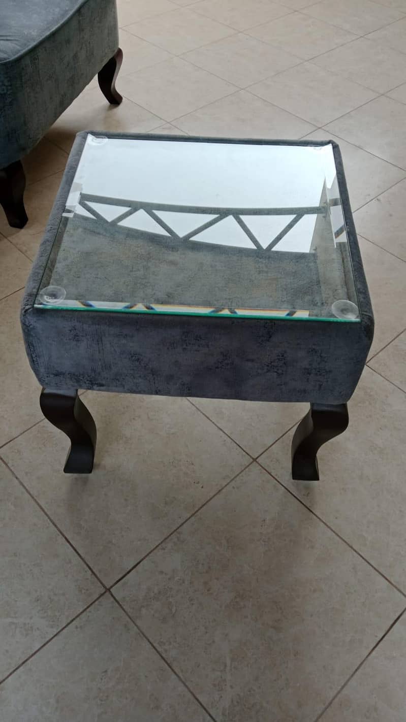 Sofa Chairs with Table 1
