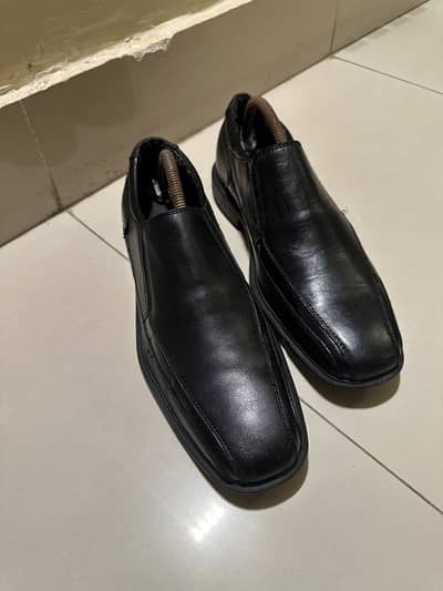 Kenneth Cole and more thrifted