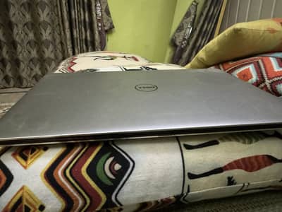 Laptop DELL XPS 13 256 GB SSD 5TH GEN 8GB RAM