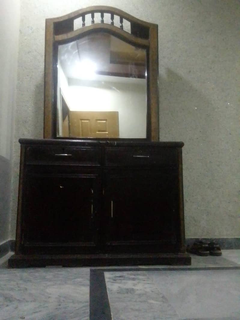 Dressing table 1