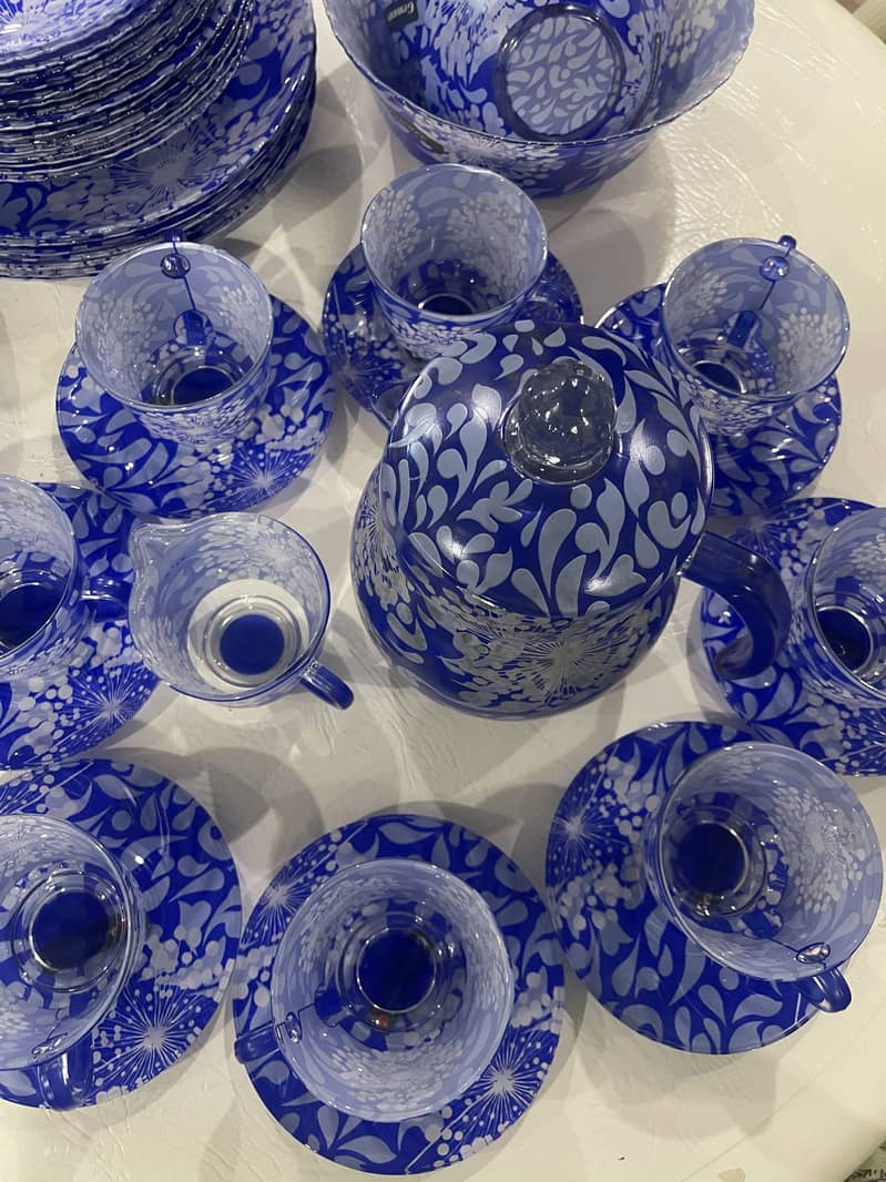 Glass dinner set 1
