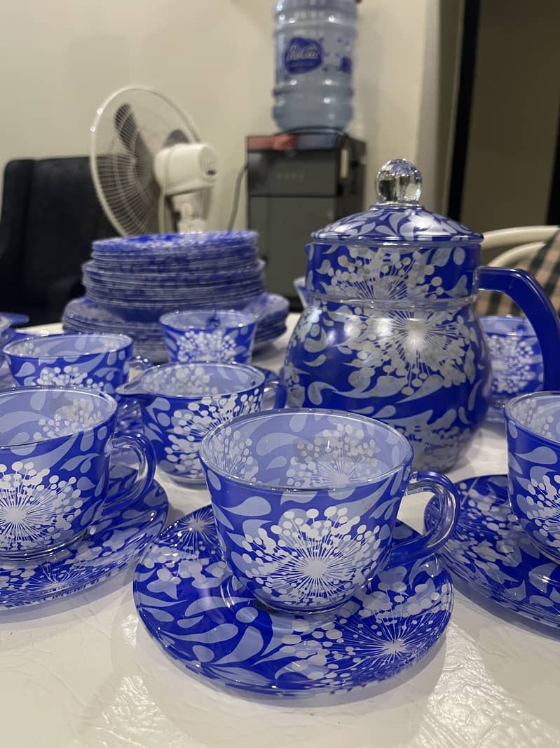 Glass dinner set 2
