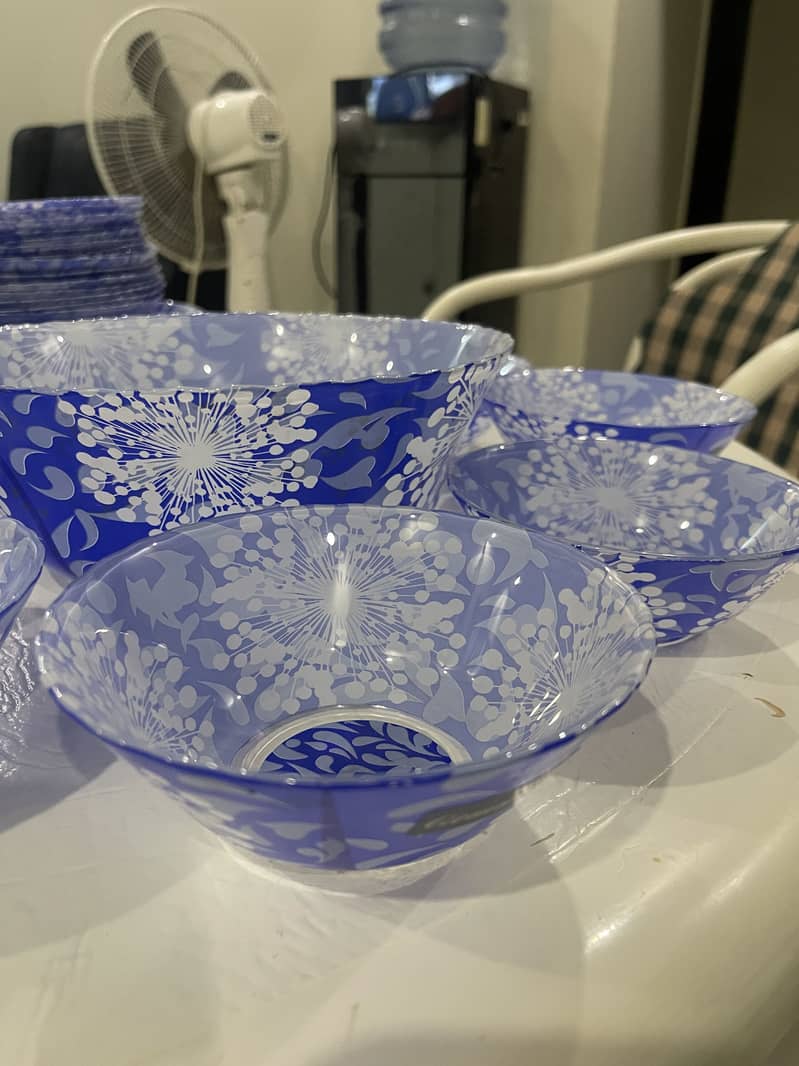 Glass dinner set 4