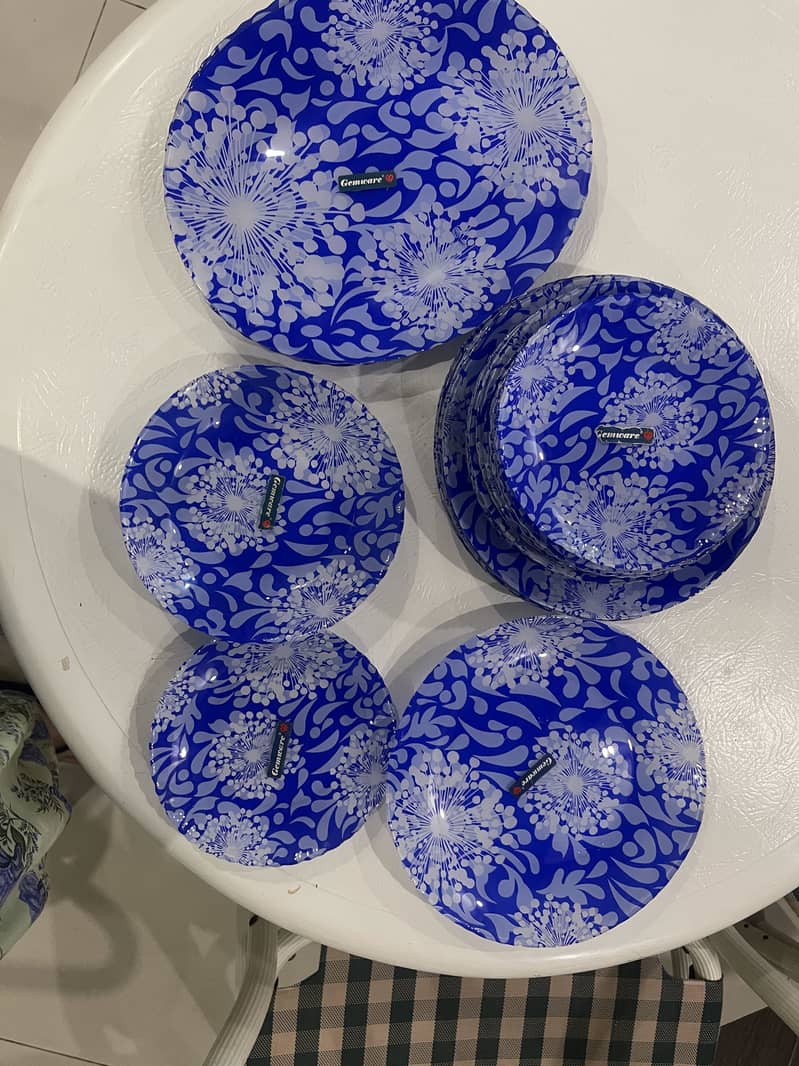 Glass dinner set 7