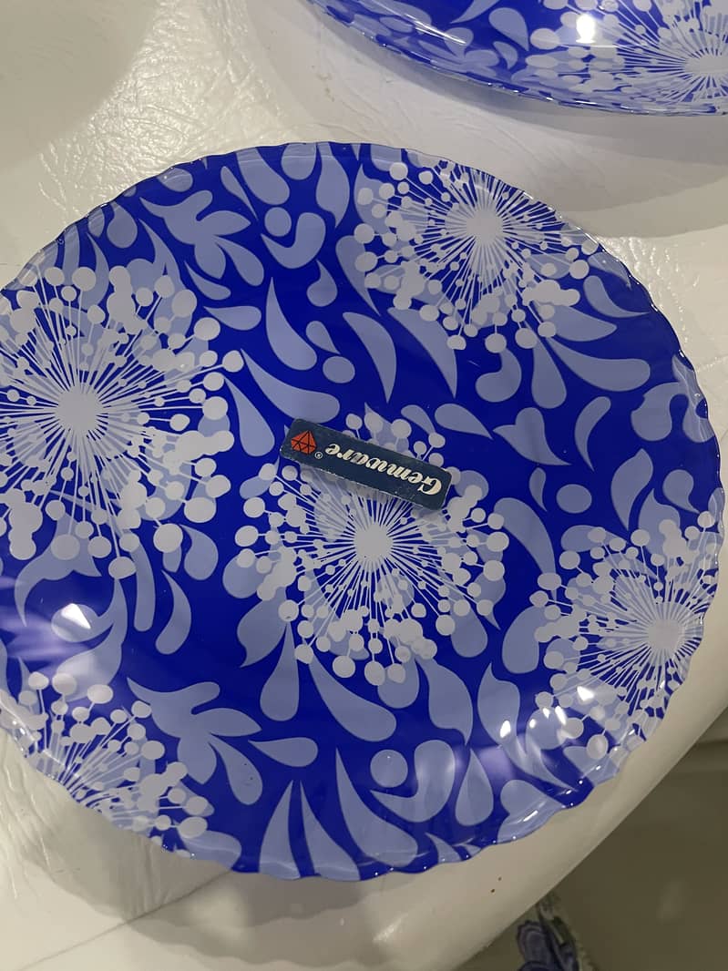 Glass dinner set 11
