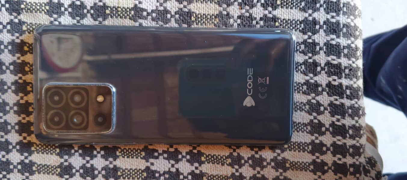 Dcode X1 with box & Charger 1
