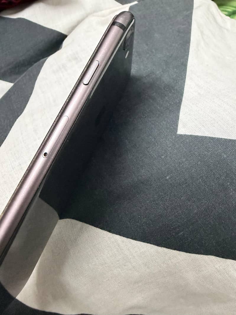 Apple iPhone 8 2