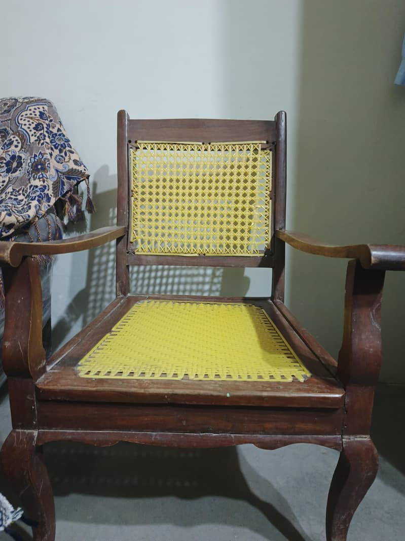 4 chairs 2