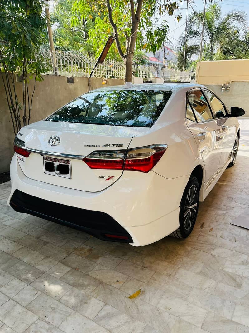 Corolla Altis 1.6 3