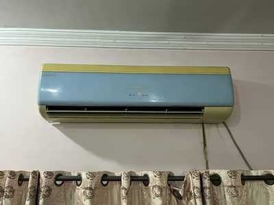 1.5 ton and 1 ton AC for sale