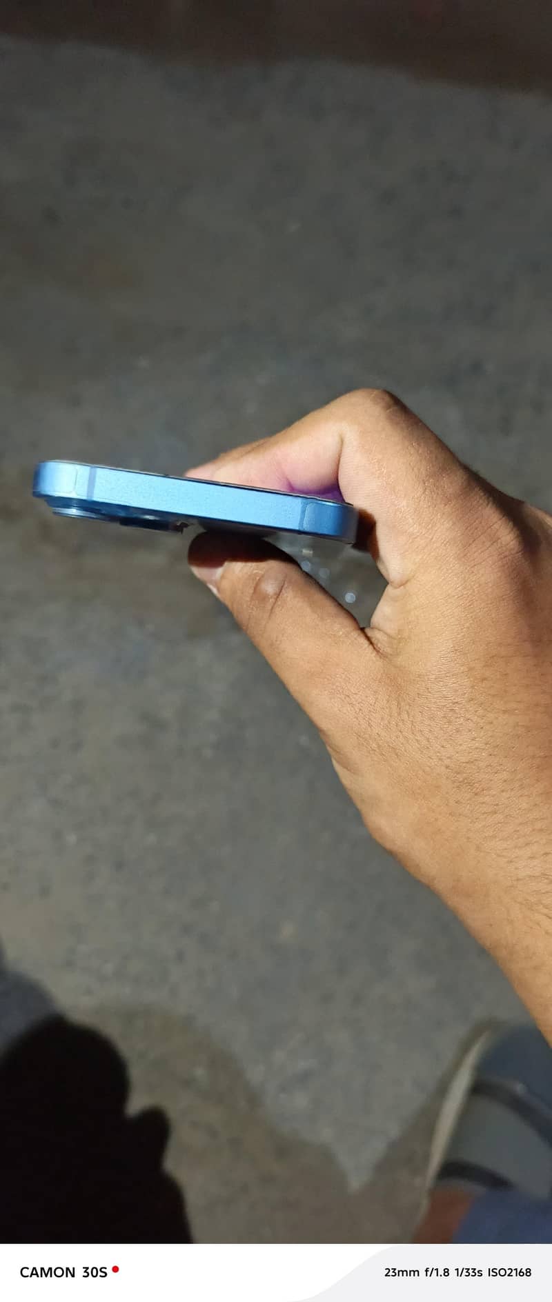 iPhone 13 3
