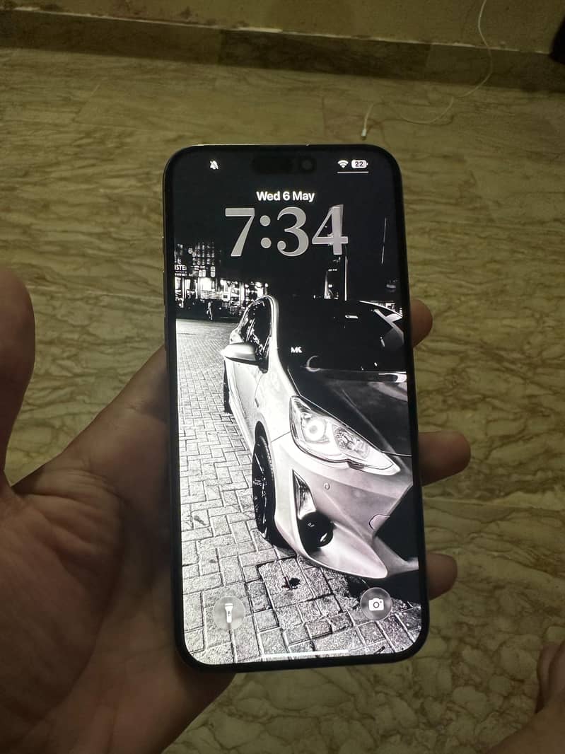 iPhone 15 pro max 4