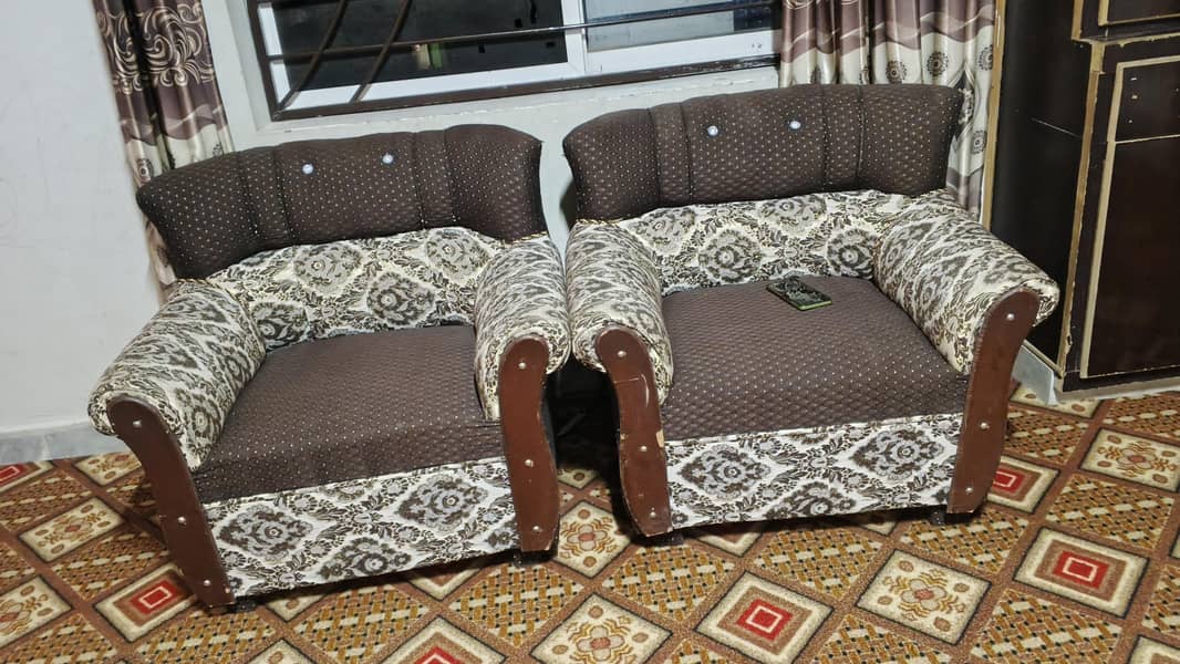 sofa set + 2 chairs 1