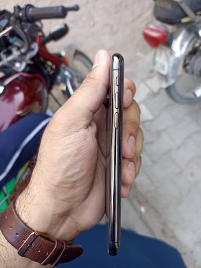 Iphone x 256gb pta aproved
