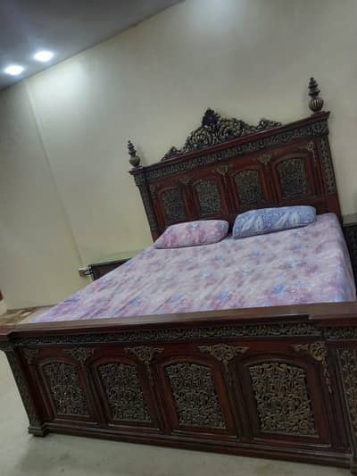Brand new Chiniot style furniture sheesham wood  clean condition