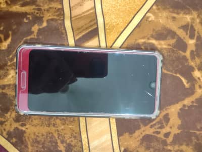 aquos r2
