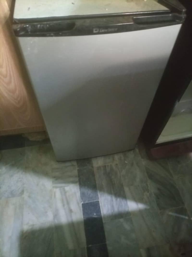 Refrigerator 0