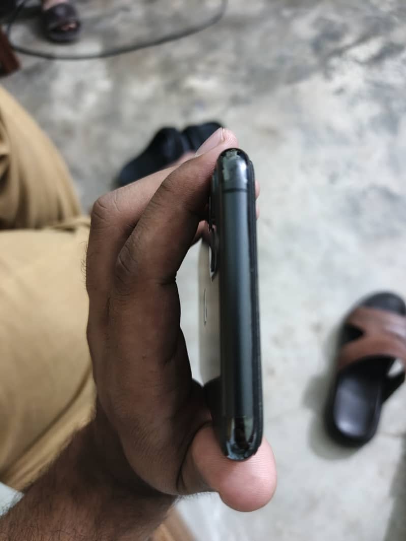 Iphone 11 pro max 3