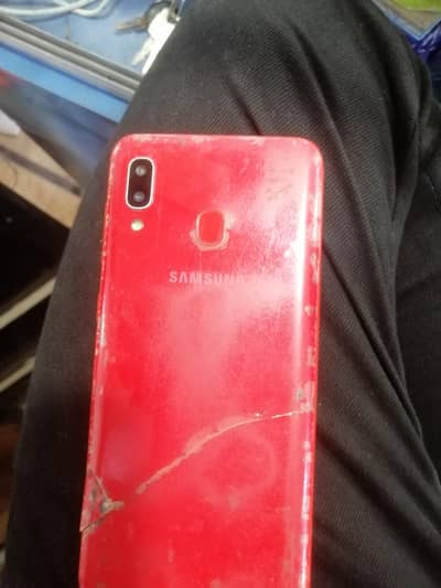 back or glass kharab hai pta approved hai 2 32 ram