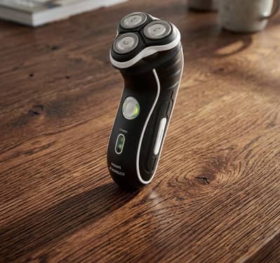 Philips Norelco 7000 Series Electric Razor 7310XL