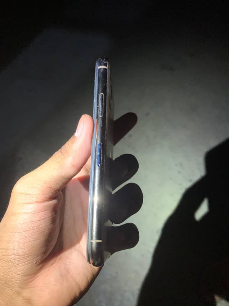 iPhone 11pro pta 1