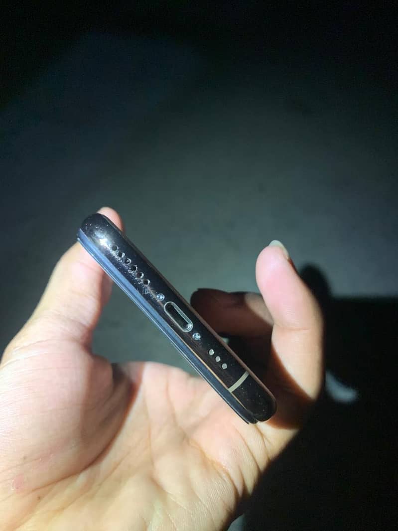 iPhone 11pro pta 2