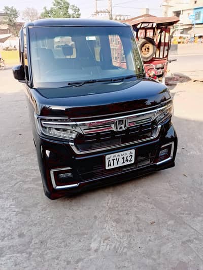 Honda N-Box Custom 2022
