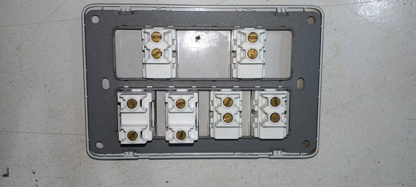 plug board 4