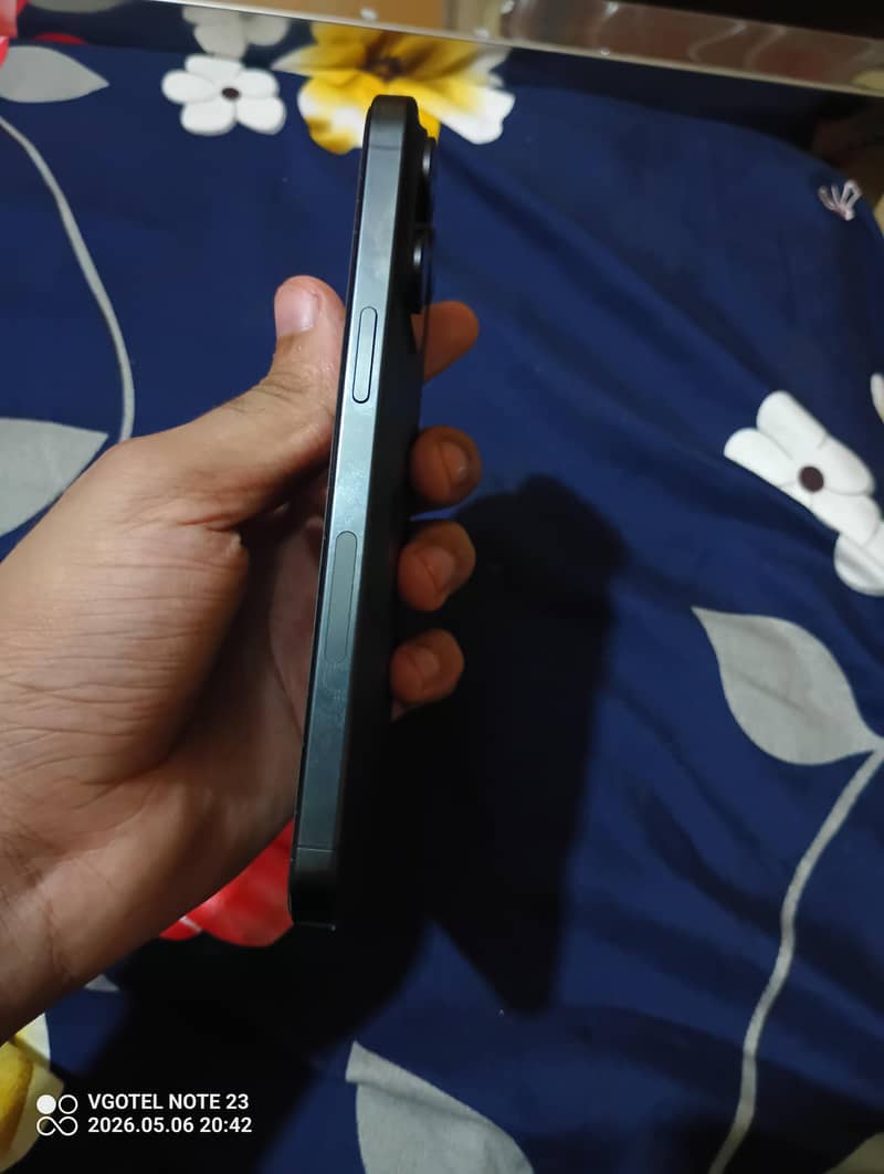 Iphone 15 pro max 2