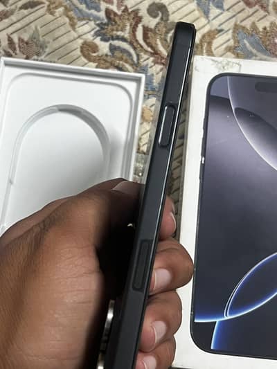 iphone 16 pro max jv  black