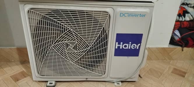 just 6 months used excellent condition 1ton DC inverter