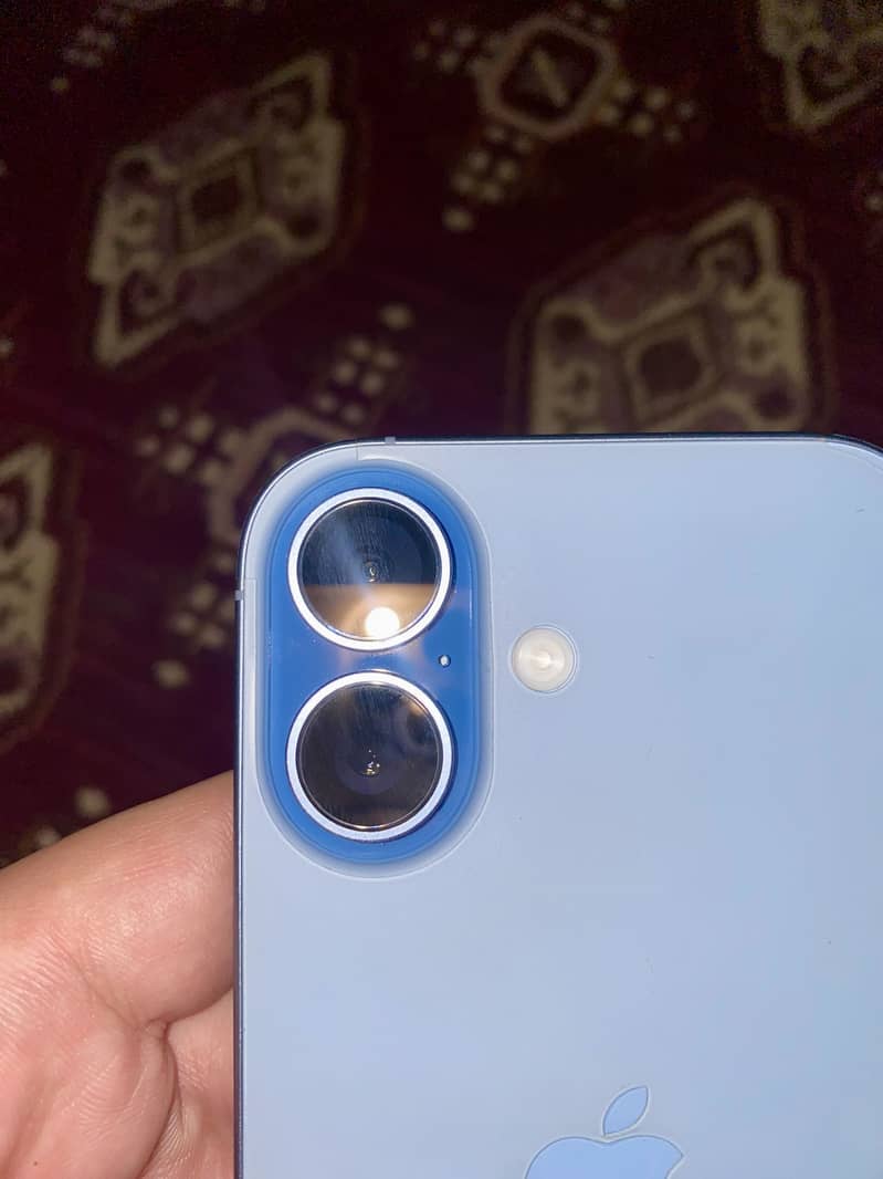 iPhone 17 3