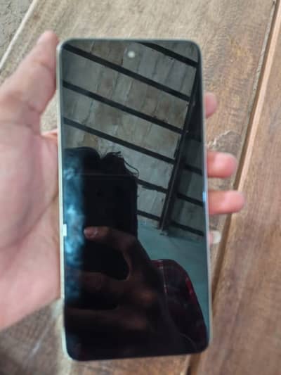 Tecno spark go2024 4+4/64 yellow shade condition 08/10