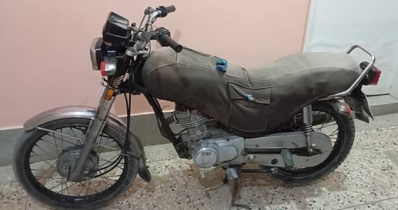 125 un