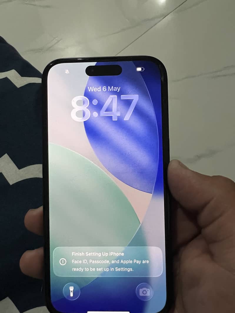 IPhone 16 JV 0