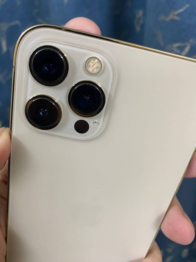 Iphone 12 pro max 0
