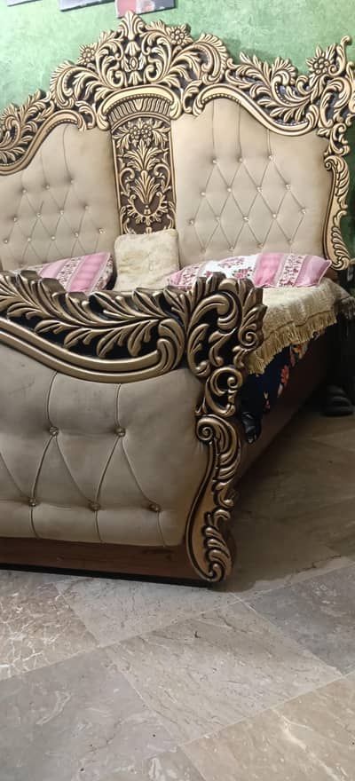 COMPLETE BED SET FOR SALE